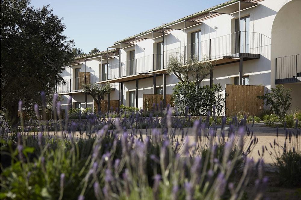 Hotel Mas Lazuli By Fimedhotels Pau Exteriör bild