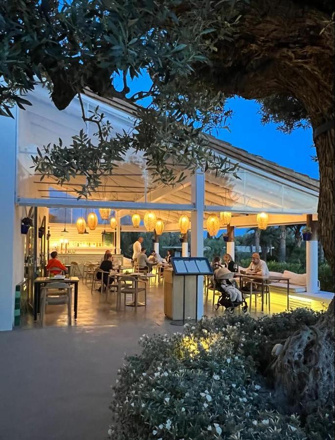 Hotel Mas Lazuli By Fimedhotels Pau Exteriör bild