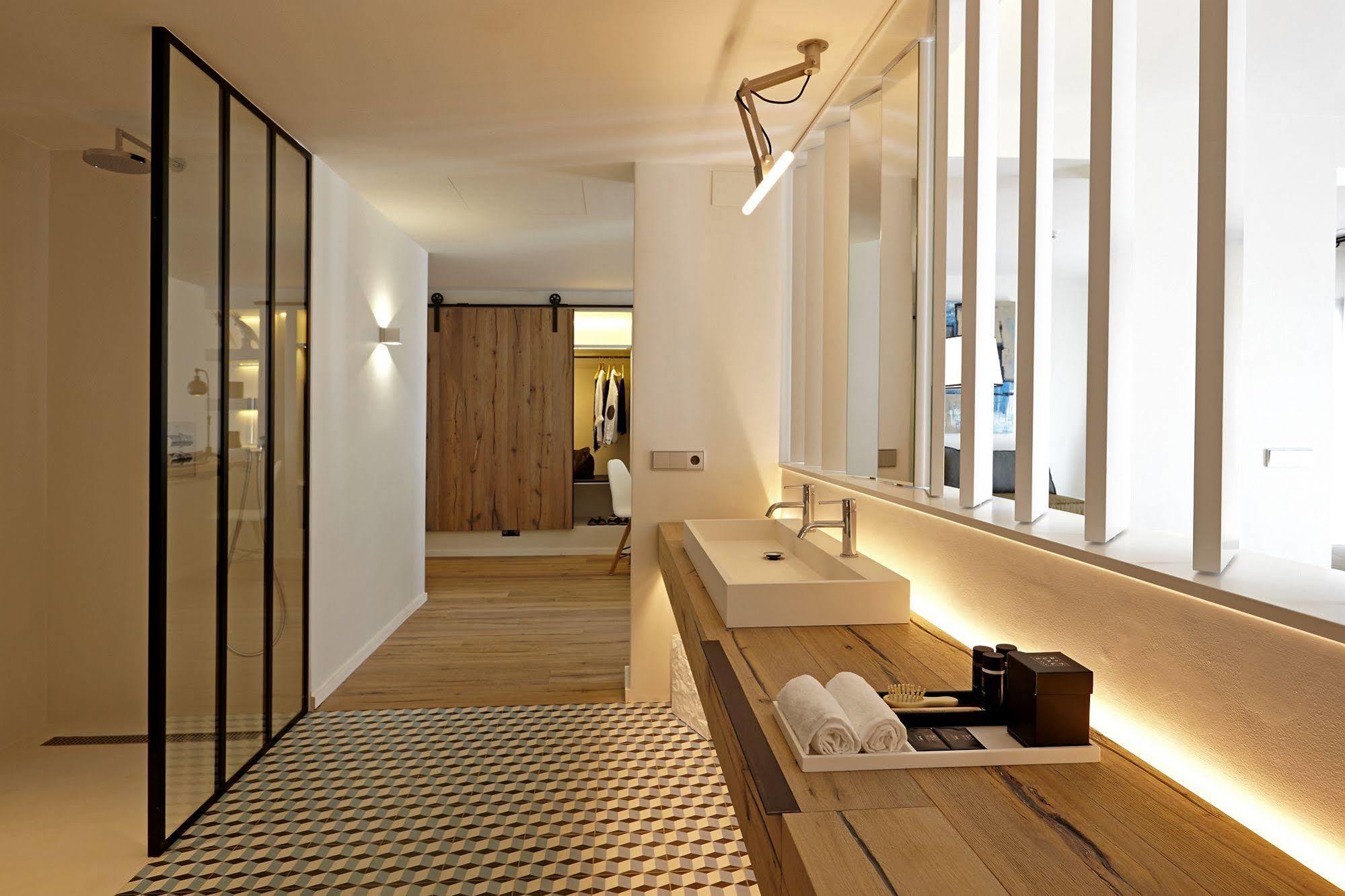 Hotel Mas Lazuli By Fimedhotels Pau Exteriör bild