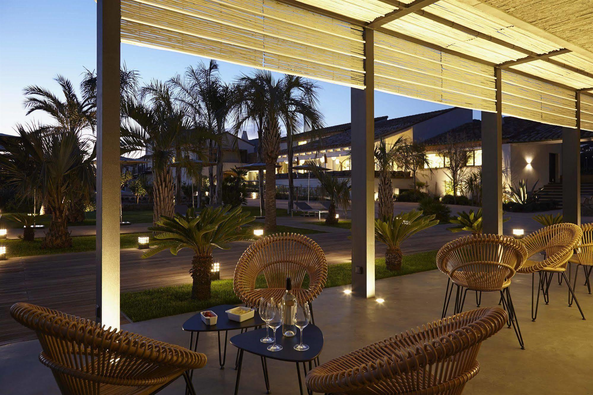 Hotel Mas Lazuli By Fimedhotels Pau Exteriör bild